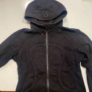 Lululemon scuba hoodie size 8 in good used condition